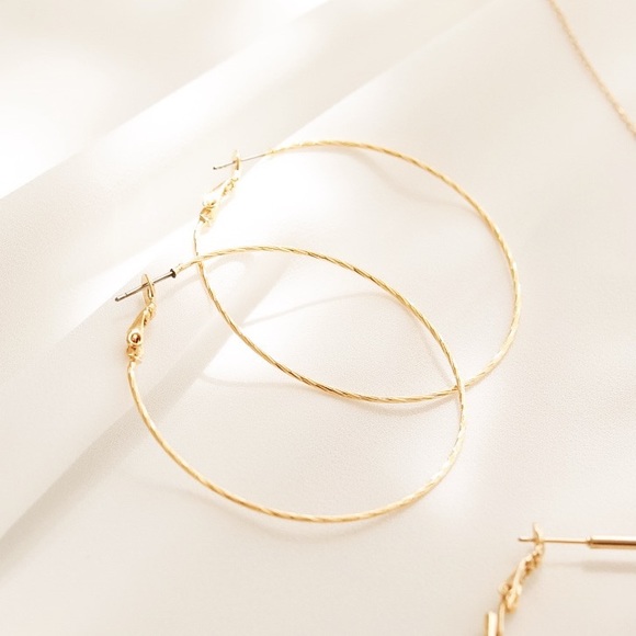 SoldOut11thStreet - Picture 2 of 7